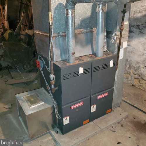 4929 Hazel Ave, Philadelphia PA 19143-2086 exterior