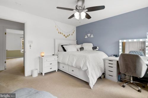 2 Granby Ct, Rockville MD 20855-1406 exterior