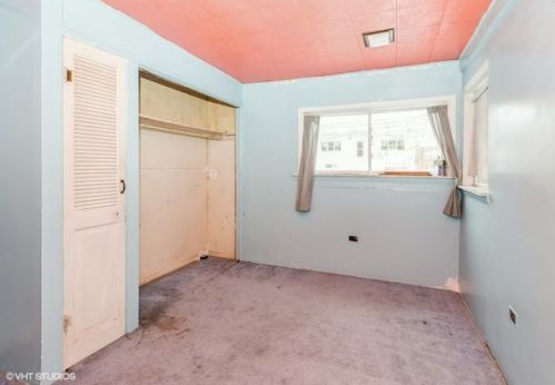 6620 Damen Ave, Chicago IL  60645-5102 exterior