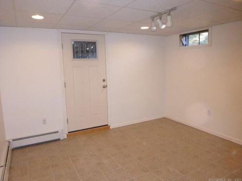 25 Basley Rd, Killingly CT 06239-2010 exterior