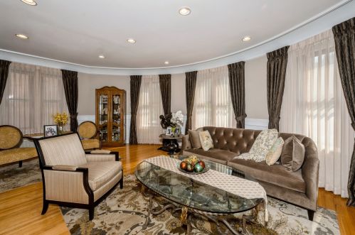 5654 Spaulding Ave, Chicago IL 60651-4139 exterior