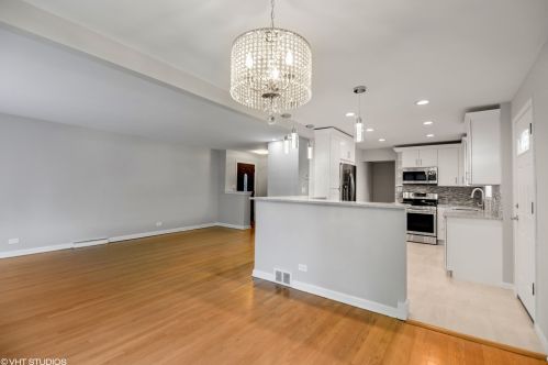 3114 Jerome St, Chicago IL  60645-1143 exterior