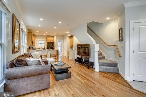 2300 Cobble Hill Ter, Silver Spring MD  20902-7602 exterior