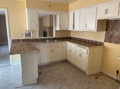 4611 46th St, Milwaukee WI  53220-4105 exterior