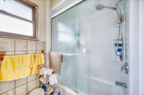 720 Howard Ave, Elmhurst IL 60126-1726 exterior