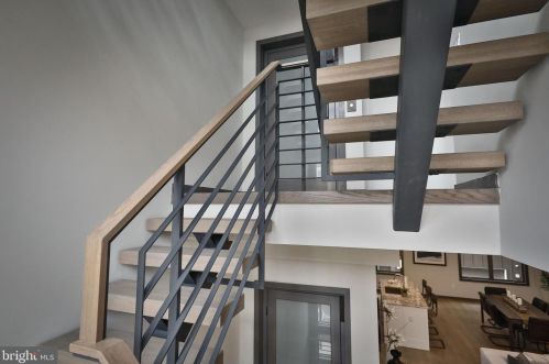 613 Bainbridge St, Philadelphia PA 19146-2413 exterior