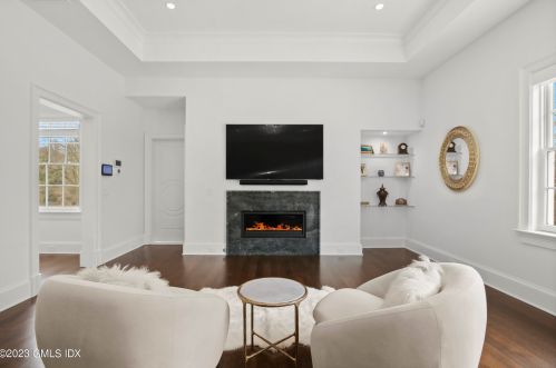 31 Baldwin Farms, Greenwich CT 06831-3307 exterior