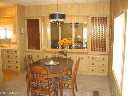 5865 Flying M St, Tucson, AZ 85713-6424