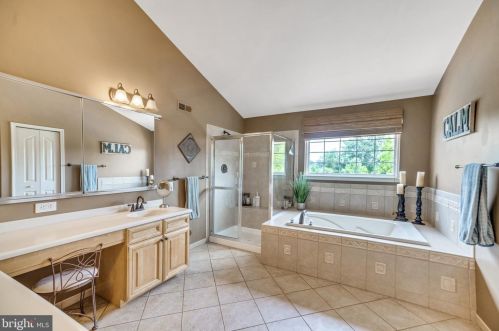 110 Pichelman Rd, Limerick PA 19468-2735 exterior