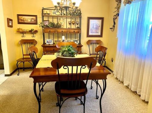 304 Constitution Ave, Pittsburgh, PA 15122-1940