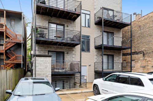 1505 Artesian Ave, Chicago IL 60622-1751 exterior