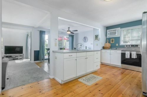 91 Forest Ave, Edgerton, WI 53534-9320