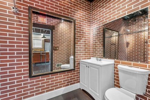 511 Shelbourne Ave, Pittsburgh PA 15221-2617 exterior