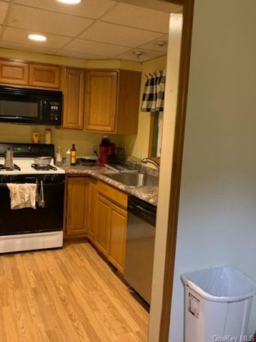 21 Est Dr, Middletown NY 10940-3129 exterior