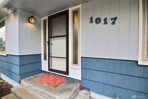 1017 128 St, Seattle WA  98059-8520 exterior