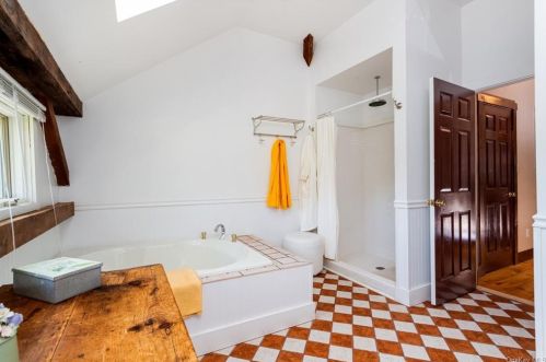 626 Br Rd, Patterson NY 12563-2180 exterior