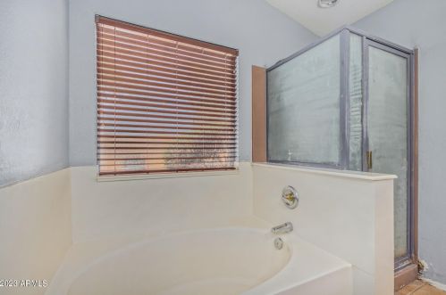 3816 74 Dr, Phoenix AZ 85033-2556 exterior