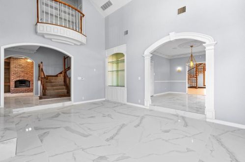 1806 Cottonwood Valley Cir, Irving TX  75038-6213 exterior