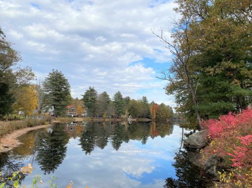 13 Manchester Dr, Concord, NH 03303-7916