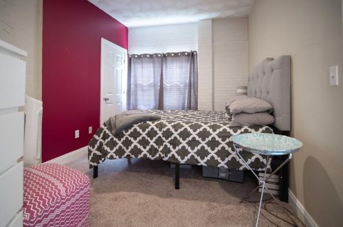 1883 Smith St, Providence RI 02908-1822 exterior