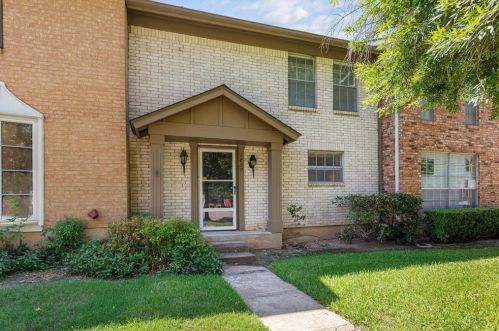 1859 Coronado Hills Dr, Austin TX  78752-2116 exterior