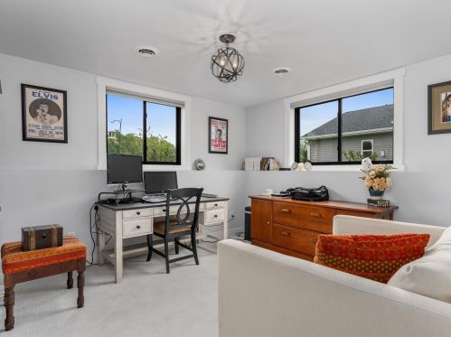 2511 Stoney Brook Ct, Manitowoc WI 54220-8640 exterior