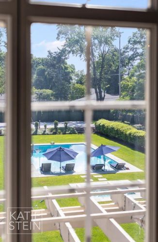 700 Plymouth Ave, Grand Rapids MI 49505-6069 exterior