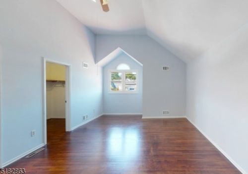 6 Malanga Ct, Scotch Plains NJ exterior