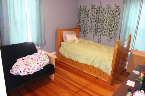 556 Elm St, Woonsocket RI 02895-3508 exterior