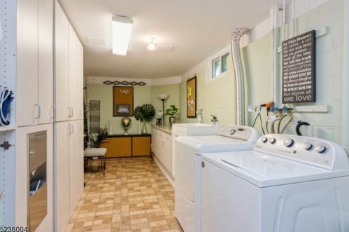 2801 Packer Ct, Bridgewater NJ 08807-7017 exterior