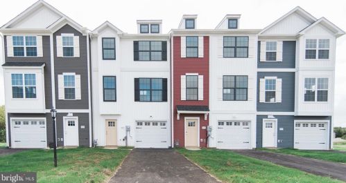 40 Overlook Dr, Hanover PA 17331 exterior