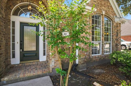 82 Edgewood Dr, Montgomery TX  77356-8407 exterior