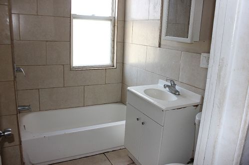 219 Keystone Ave, Chicago IL 60639-3726 exterior