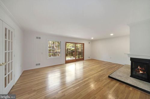 10618 Great Arbor Dr, Rockville MD 20854-4220 exterior