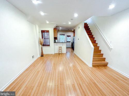 915 19 St, Philadelphia PA 19146-2638 exterior