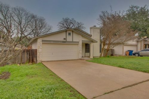 12907 Campos Dr, Austin TX  78727-7041 exterior