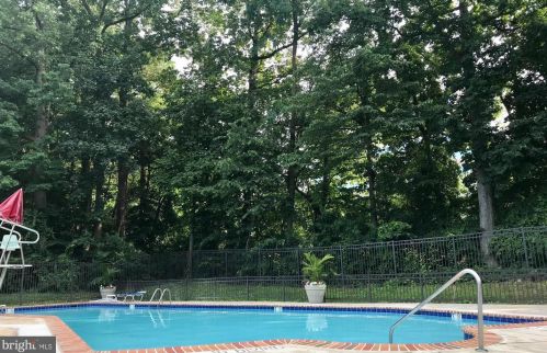 7841 Enola St, Mc Lean VA  22102-7831 exterior