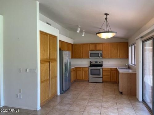 1904 Mockingbird Dr, Chandler AZ  85286-7915 exterior