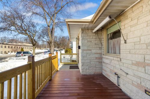 1210 104, Milwaukee WI 53214-3928 exterior