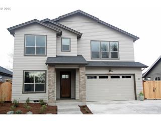 83 Grizzly Ave, Eugene, OR 97404