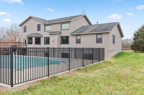 2730 60 St, Fennville MI 49408-9414 exterior