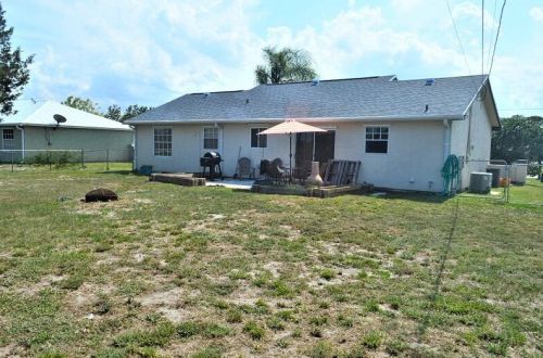 1497 Appamattox Ter, Fort Pierce FL 34952-7173 exterior