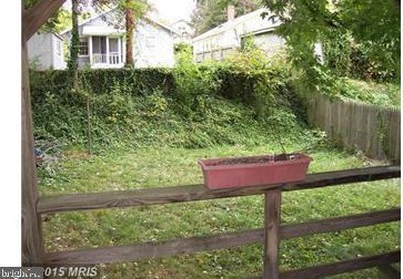 24 Maple St, Alexandria VA  22301-2604 exterior