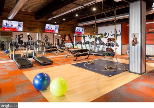 1900-20 Chestnut St, Philadelphia PA  19103-4610 exterior