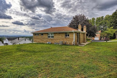 54 Observatory St, Manor PA 15665-9748 exterior