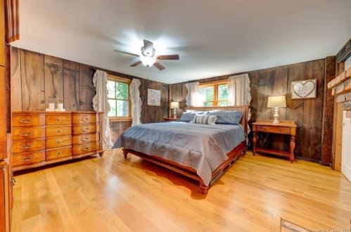 325 Hl Rd, Torrington CT 06790-5834 exterior