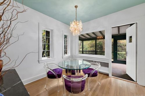 4 Whippoorwill Rd, Armonk NY 10504-1108 exterior