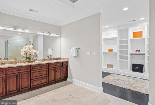 1645 Kirby Rd, Mc Lean VA  22101-3240 exterior