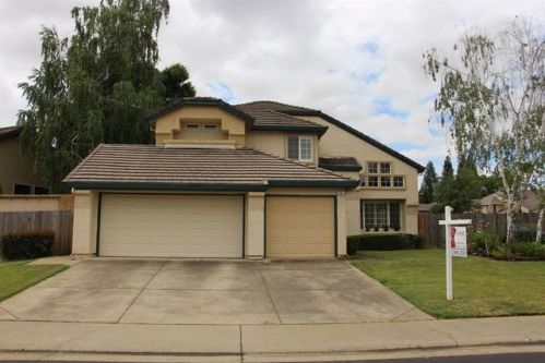 232 Thorndike Way, Folsom CA  95630-6829 exterior