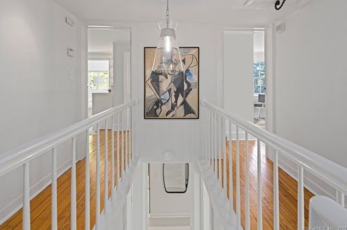 236 Norwalk Rd, Norwalk CT 06850-4318 exterior